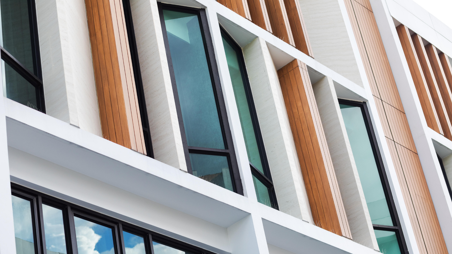 VLX 80 Fixed / Picture Window in Woodland Hills, CA | Juniper Windows Woodland Hills - detail 4