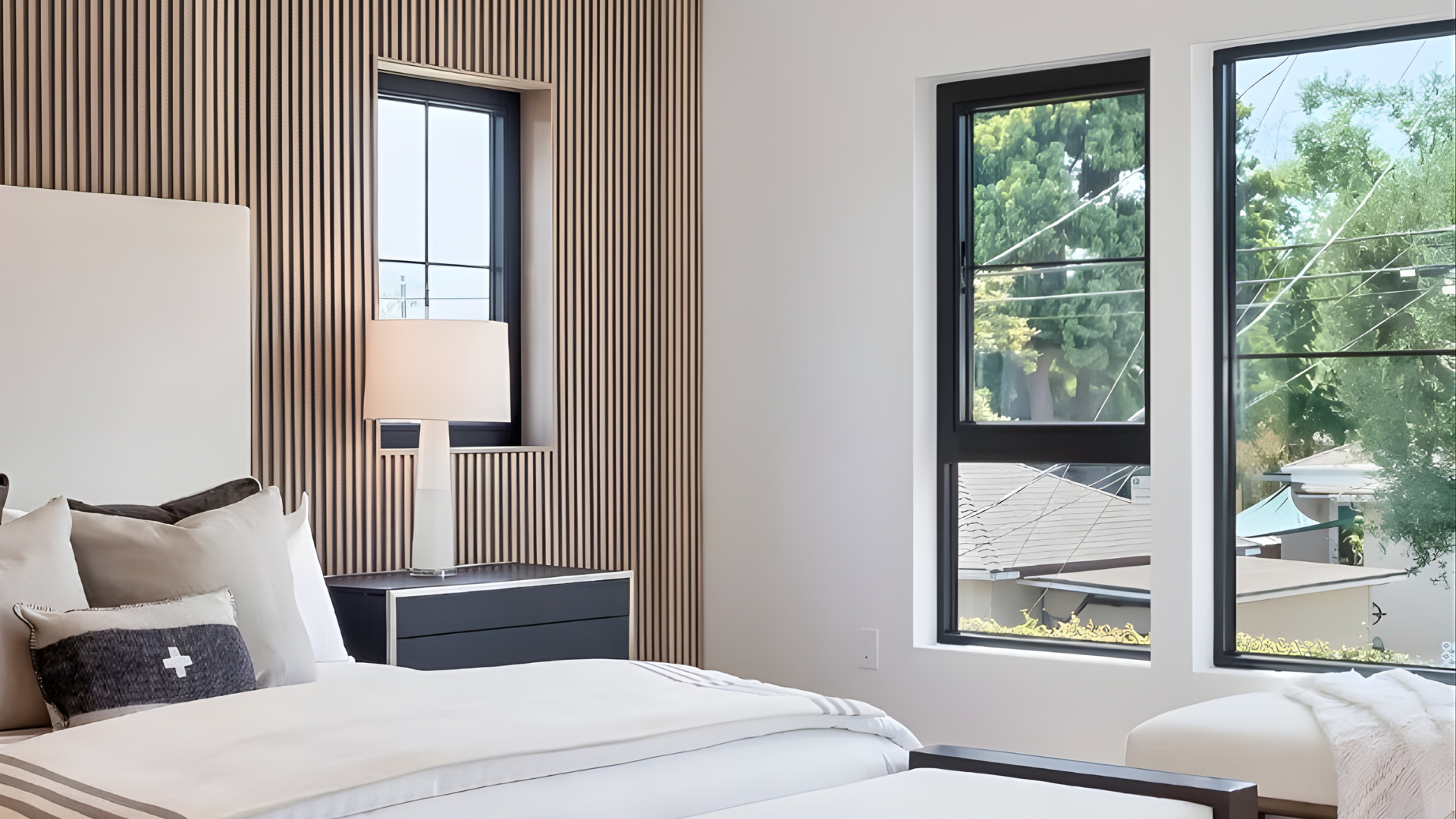 VLX 500 Single & Double Hung Window in Woodland Hills, CA | Juniper Windows Woodland Hills - detail 4